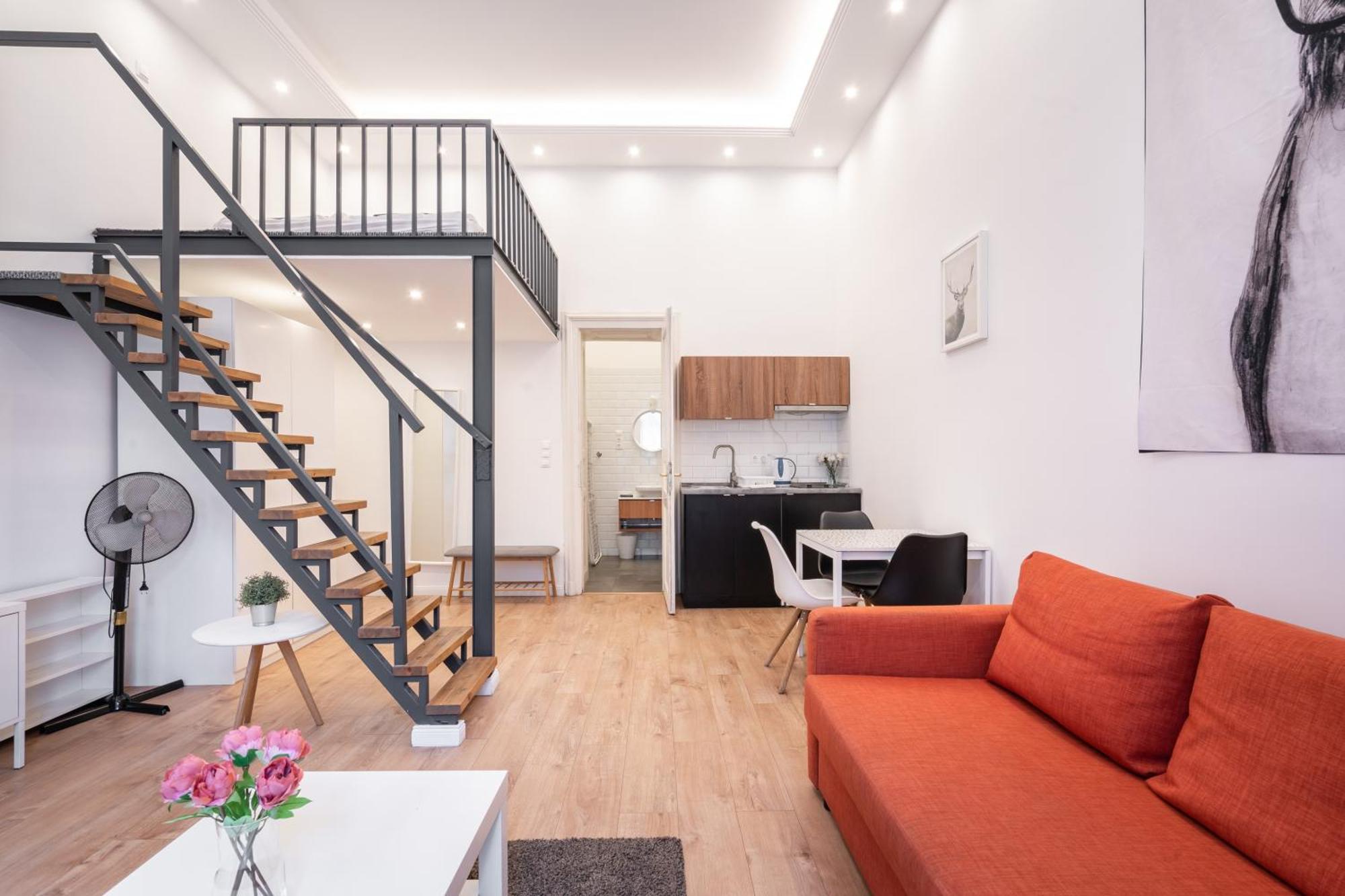 Grand Avenue Apartmán